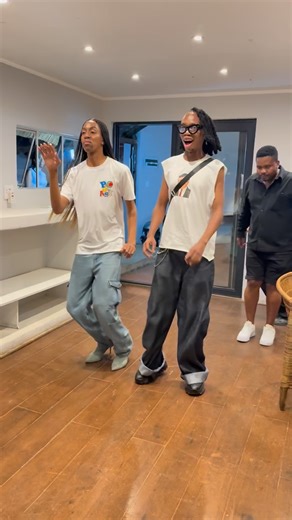 Smokey Mirror on Instagram: "🙂‍↔️Kuyasinda"