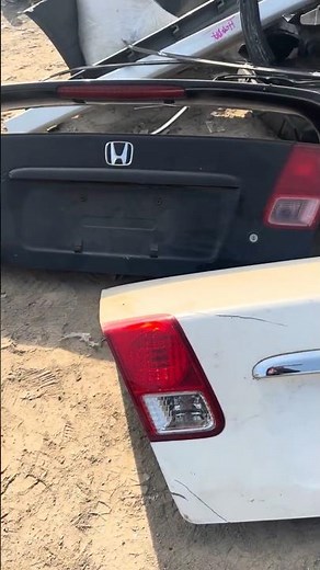 Honda Civic RS 2002 vs Ferio 2005 🚗| Power, Features & Resale Comparison