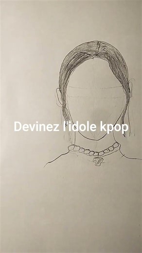 ce n'est pas l'idole qui fait partie du groupe de la musique qui est dans le fond