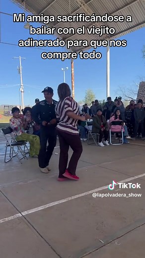 Bailando con Doña Coco: Diversión y Chistes en la Polvadera