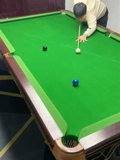 3 Contact Points to Master Your Whitey Distance #8ballpool #billiards #trickshot