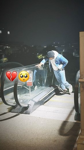 Tinku Baba on Instagram: "Bs act hai.."