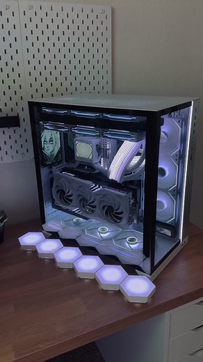 Thermaltake Core P8 Size Comparison