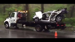 Police: 2 people dead, 1 seriously injured following car accident in Lebanon