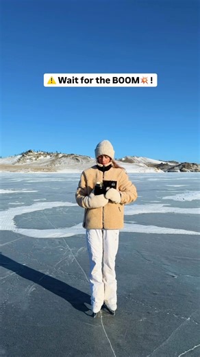 CRAZY SOUND 👀 #ice #asmr #lakebaikal #frozenlake