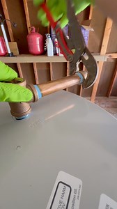 34K views · 230 reactions | Expansion Tank Install on a New Water Heater #plumbing #plumber #plumbproud #plumblife #waterheater #waterheaters #waterheaterinstall #expansiontank #plumbingrepair #howto #diy #asmr #reels #reelsvideo #reelsviral #serviceplumber | Theconservativeplumber | Facebook