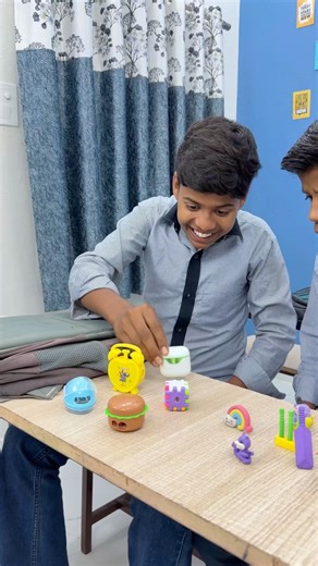 Kadu Ke Dost Ka Sharpener Collection 😱 #shorts #mrvilayati #schoollife #reletable #kadu #school