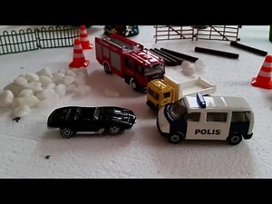 LASTENOHJELMIA SUOMEKSI - Kolari liukkaalla tiellä - osa 1