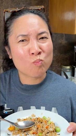 Japanese fried rice in 5 minutes! #hack #traderjoes #easydinner #asianfood #pickyeaters