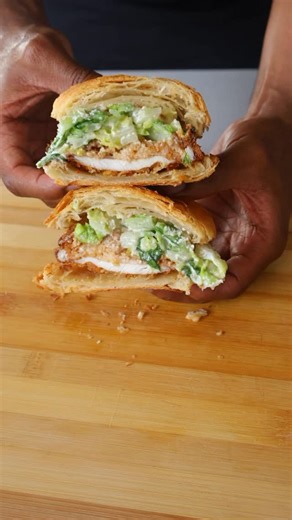 House Of Tasty - DK 👨🏾‍🍳 on Instagram: "For my sandwich lovers (& croissant lovers too) Chicken caesar croissant sandwich 🤤 Let it be known that any chance I get to eat a croissant, I’m taking it 😌 Chicken Caesar salad is really good on its own but having it as a sandwich? Mind blowing 😋 I prefer to use mayonnaise in place of egg yolks in my Caesar dressing, hence this isn’t an authentic dressing but just the way I like it. Ingredients: - Boneless skinless chicken thighs - Spice mix: garli