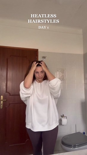 Curly hair problems ✌️ btw ele está esticado, as raízes é que já não querem participar na vibe #heatlesshairstyles #hairstyles #braids #hairroutine #noheathairstyle