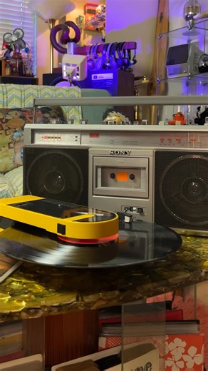 ⭑ geraldine ⭑ on Instagram: "playing records on my boombox?!? just cuz I can :p featuring my 1980s Sony CFS-V2 boombox & my @audiotechnicausa SoundBurger 💛🎶 • • • #sony #boombox #physicalmedia #cassettes #vinylrecords #thecars #hifi #vintageaudio #soundburger"