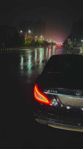‎𝑰 𝒅 𝒓 𝒆 𝒆 𝒔 𝑲 𝒉 𝒂 𝒏 𝒁 𝒂 𝒅 𝒂 ♛ ادریس خان زاده‎ on Instagram: "CLS 🖤‌ #cls #herat #afg #rain #mercedesbenz"