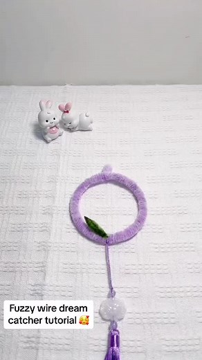 DIY Fuzzy Wire Dream Catcher Tutorial
