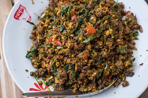 Authentic Thai Stir Fry Chili Duck Recipe (ผัดเผ็ดนกเป็ดน้ำ) - Insanely Spicy!
