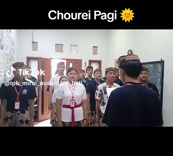 Chourei Pagi bersama LPK Mirai Nusantara Bali. がんばります✊ #fypbali #fyp #lpkjepang #magangjepang #kenshuseijapan🇮🇩🇯🇵🎌 #tokuteiginou #kenshusei #belajarbahasajepang