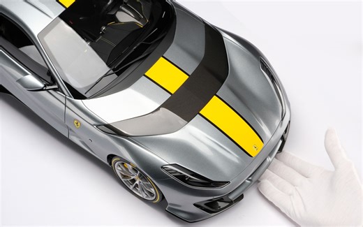 Amalgam 模型开箱-法拉利812 Competizione （1:8比例）