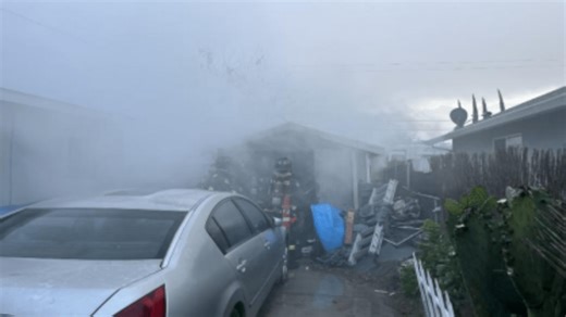 Modesto fire displaces 8, including a child, on Christmas