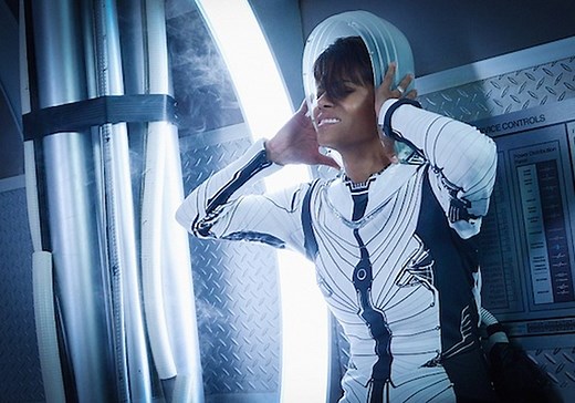 Extant Finale Recap: This Boy Is On Fire - TVLine