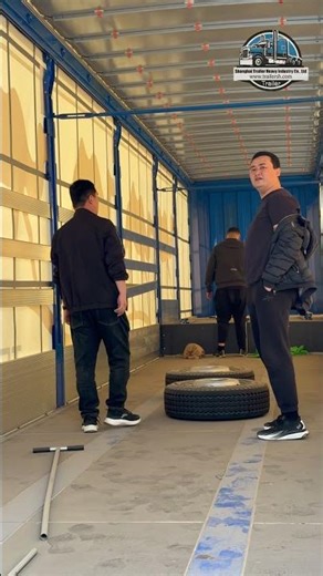 Welcome customers and friends from Kazakhstan to visit our factory for cooperation#semitrailer