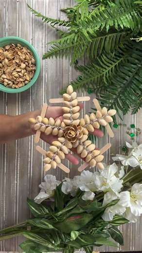 Making Pistachio Shell Stars, Handmade Christmas Countdown of Nature Crafts Day 7 #diy #handmade