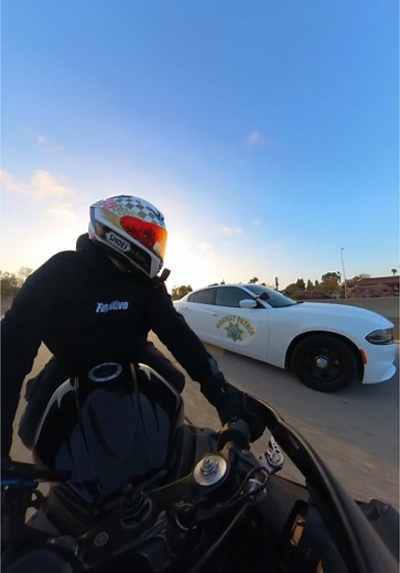 The grim reaper 💀 #yamahar6 #bikersoftiktok #fypシ゚viral #grimreaper #meme #snuckuponme #shoei #insta360