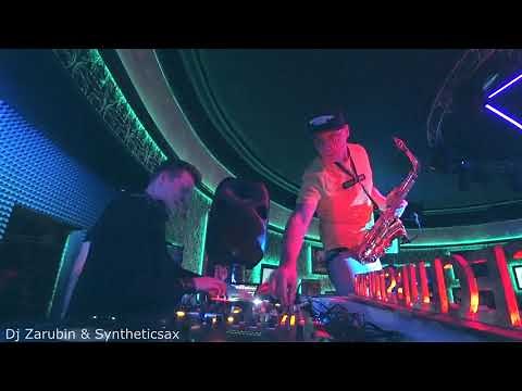 Everybody dance now & Cola song (Live from Stupino)