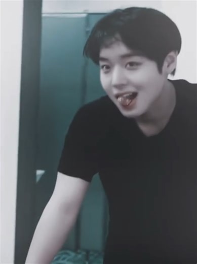 #parkjihoon | first ae edit omg (tysm for your helps lmao @hilal) scp: satqzaki ac: @chvnaudioz #kpop #kpopidol #kdramaactor #michealjackson #aftereffects #hotedit #fyp #foryou #foryoupage