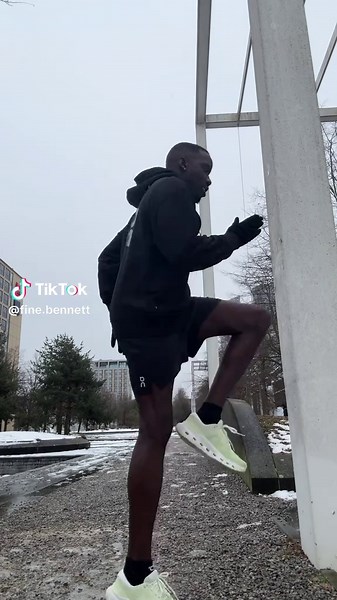 Anzeige | POV: Du ziehst den Cloudrunner 3 an und alle Ausreden verschwinden, gedämpft und trotzdem stabil. ☁️🏃‍♂️ @On #Cloudrunner3 #DreamOn #On