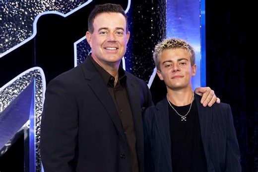 Former MTV VJ Carson Daly Brings His Look-Alike Son Jackson, 15, to the VMAs — See Their Matching Suits! - Yahoo Lifestyle Australia