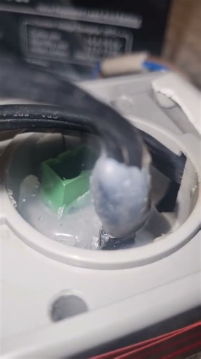 Violent wire & plug explosion