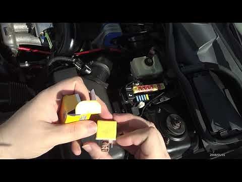 Volvo V70 XC - How to replace main power relay