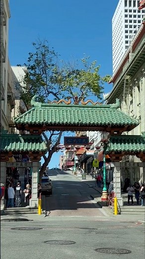 Entering the HEART of SF Chinatown! 🏮🏙️ #SanFrancisco #Chinatown #POV