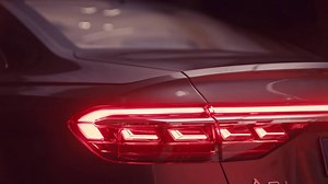 10K views · 944 reactions | Az új Audi A8 Matrix OLED hátsó lámpáinak üdvözlőfényei a hangulatteremtésben is jövőbe mutatóak: https://wwww.audi.hu/a8/a8/attekintes | Audi Magyarország | Facebook