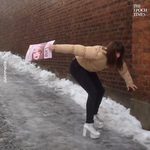 256K views · 222 reactions | Winter is hilarious sometimes. 藍 Credit: Jukin Media Newsflare Lars Christoffer Axelsson via ViralHog Kim Gaudin De Gonzalez via ViralHog | Bright | Facebook