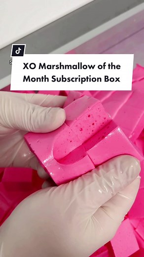 Join the Marshmallow of the Month Club & get early acess to all our fun new monthly marshmallow flavors 🥰 #xomarshmallow #marshmallow #smallbusiness #oddlysatisfying