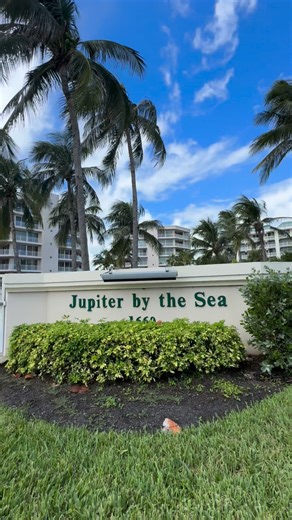 Our 3 🛏️ | 2 🛁 luxury oceanfront condo in Jupiter By The Sea is furnished and ready for season! These daily walks to the ocean can be yours right now, but only for a limited time as it is priced to move! 👀 Don’t miss out on this refined Jupiter retreat offering exceptional value, lifestyle and location! 📍 Jupiter By The Sea | Jupiter, FL💰 $1,575,000 PRICE IMPROVEMENT DM for more info or head to the listing page below ⬇️ https://activelifeproperties.idxbroker.com/idx/details/listing/a672/R11