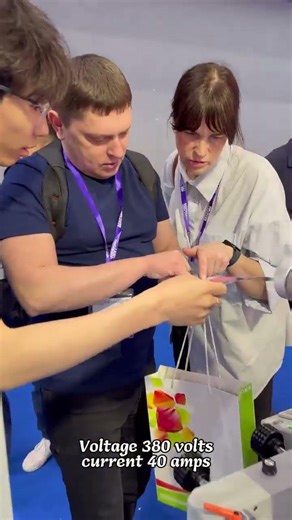 Sticker & Label Die Cutting Machine at Canton Fair