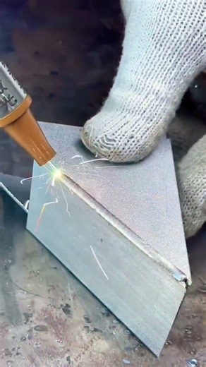#Handheld laser welding machine demonstration of iron, aluminum, and stainless steel