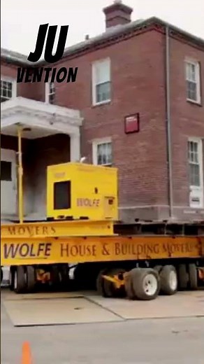 They Moved a Whole House!? 😲 | Wolfe Building Movers