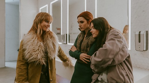 Raising Voices cast: Meet Nicole Wallace and more stars of the teen series