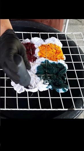 How to Tie dye crumple reggae pants #howto #diy #craft #tiedye #pants