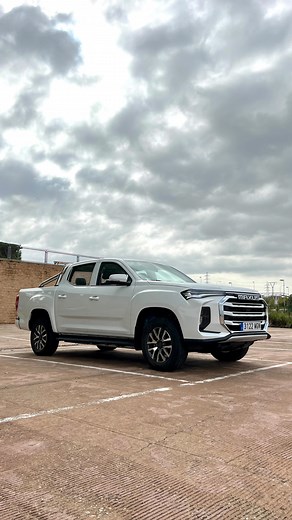 1.9K views · 50 reactions | Llega al mercado el Maxus T90 EV, el primer pickup 100% eléctrico del mercado. En el siguiente vídeo te contamos todos los detalles. #maxus #T90 #maxust90 #electric #pickup #todoterreno | Motor1.com España | Facebook