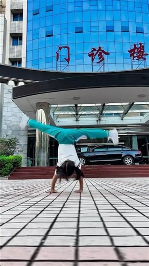 Fast vs Slow Moonwalk | Which One is Smoother? | #shortsviral #viral #youtubeshorts