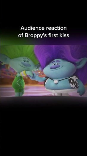 THE BROPPY KISS! 💋 | TROLLS BAND TOGETHER