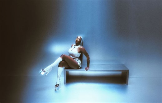 On a écouté le nouvel album d’Aya Nakamura… On vous donne notre avis