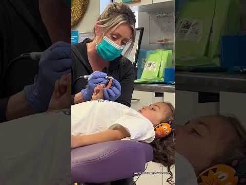 Overcoming Dental Anxiety: How Sarah Helps Nervous Patients Feel at Ease!