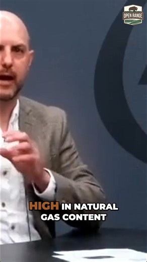 Bakken crude oil is high in natural gas content, like the fizz in a soda. As pressure lowers, gas separates, causing issues. Without solutions, this leads to natural gas flaring, which is unappealing. Understanding the science can prevent this. #BakkenCrude #NaturalGas #Energy #OilandGas #Flaring #EnergySolutions | Open Range