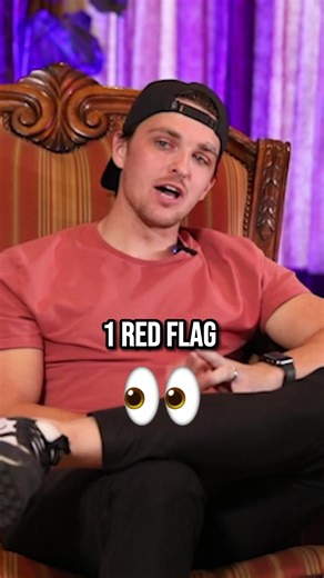 🚩 Watch out for Red Flags! Here's a Tip 💡 Ever been in a situation where your company trained you on how to handle bad reviews? It's a common practice, but let's be honest, it doesn't feel quite right. At Elite Solar, we do things differently! 💪✨ ✅ Our approach is all about building trust and confidence. We encourage our team to highlight our positive reviews, showcase our reputation on Google, and provide potential customers with a clear understanding of who we are and what we stand for. 🌟�