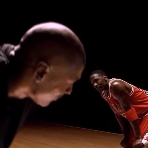 @rememberjpeg on Instagram: "23 vs 39 Gatorade 2003 ⚡ This 2003 Gatorade commercial brought the heat with legendary athletes going head-to-head. From iconic plays to intense energy, it’s a throwback that still hits today. #VisibleArchive #GatoradeCommercial #23vs39 #SportsLegends #ThrowbackAds #2000sVibes #IconicMoments"